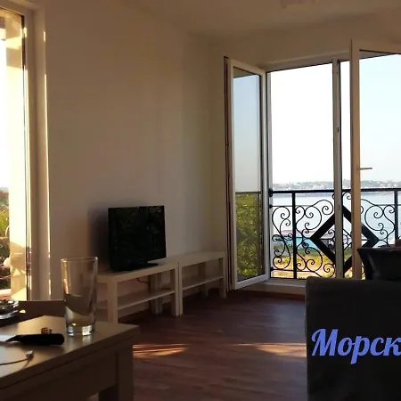 Apartmán синьо лято